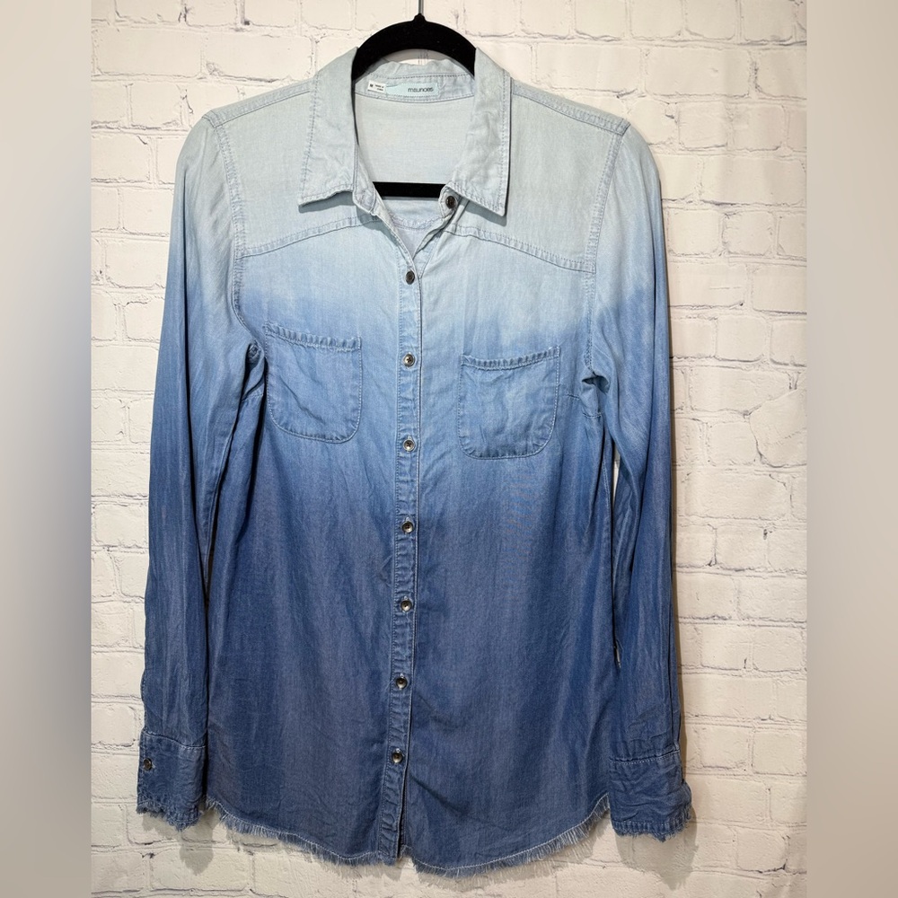 Maurices size medium blue ombré button up blouse